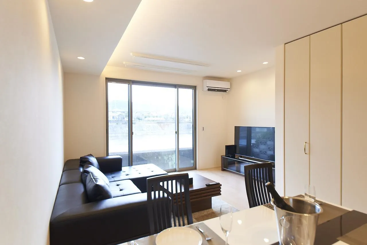 Kyoto River Side Modern House 0*,